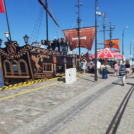 Baltyk Nadmorskie Tarasy Z Parkingiem Kołobrzeg