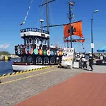 Baltyk Nadmorskie Tarasy Z Parkingiem