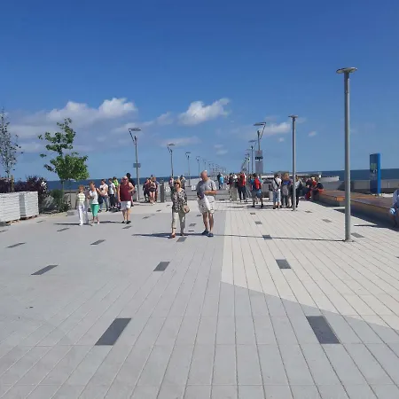 Baltyk Nadmorskie Tarasy Z Parkingiem Kołobrzeg